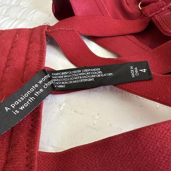 Torrid Curve Plus Size 4 Red Overt Strappy Mesh Bra Longline Bralette - Picture 8 of 11